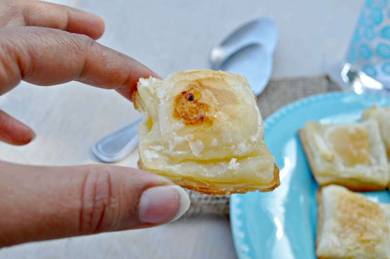 Mango Chili Tamarind Shrimp Pastry Bites is an amazing starter for your party.