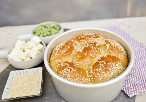 Paneer & Peas Stuffed Honeycomb Buns