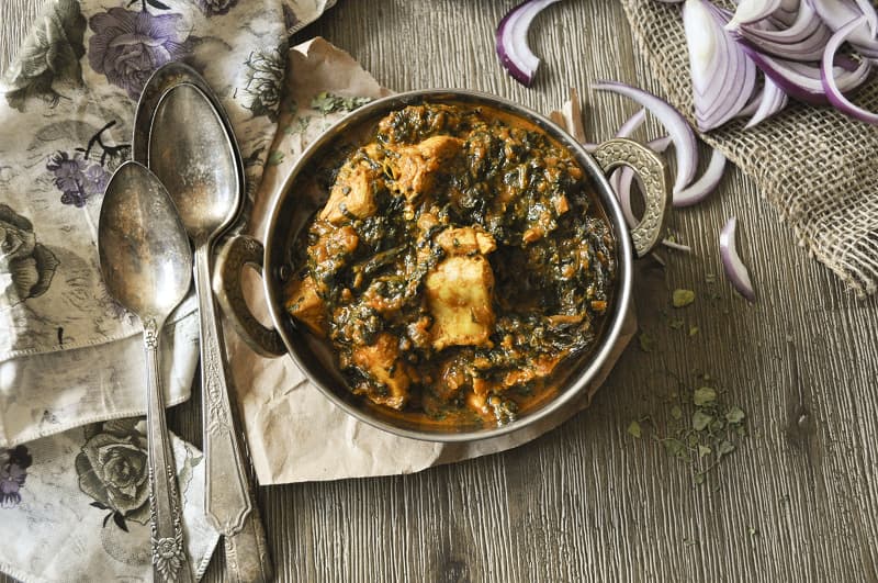 Saag Chicken / Palak Chicken