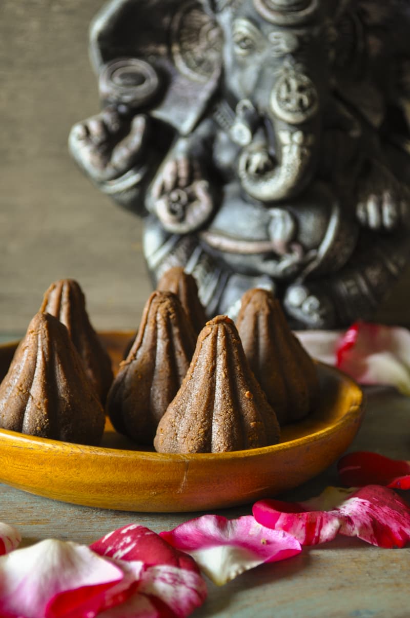 Make Chocolate Modaks at Home