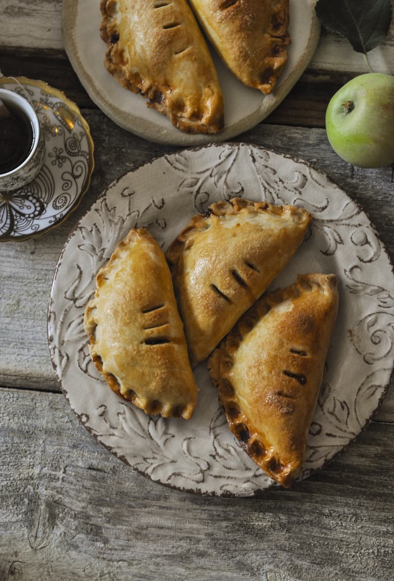 The Best and Easiest Apple Hand Pies Recipe